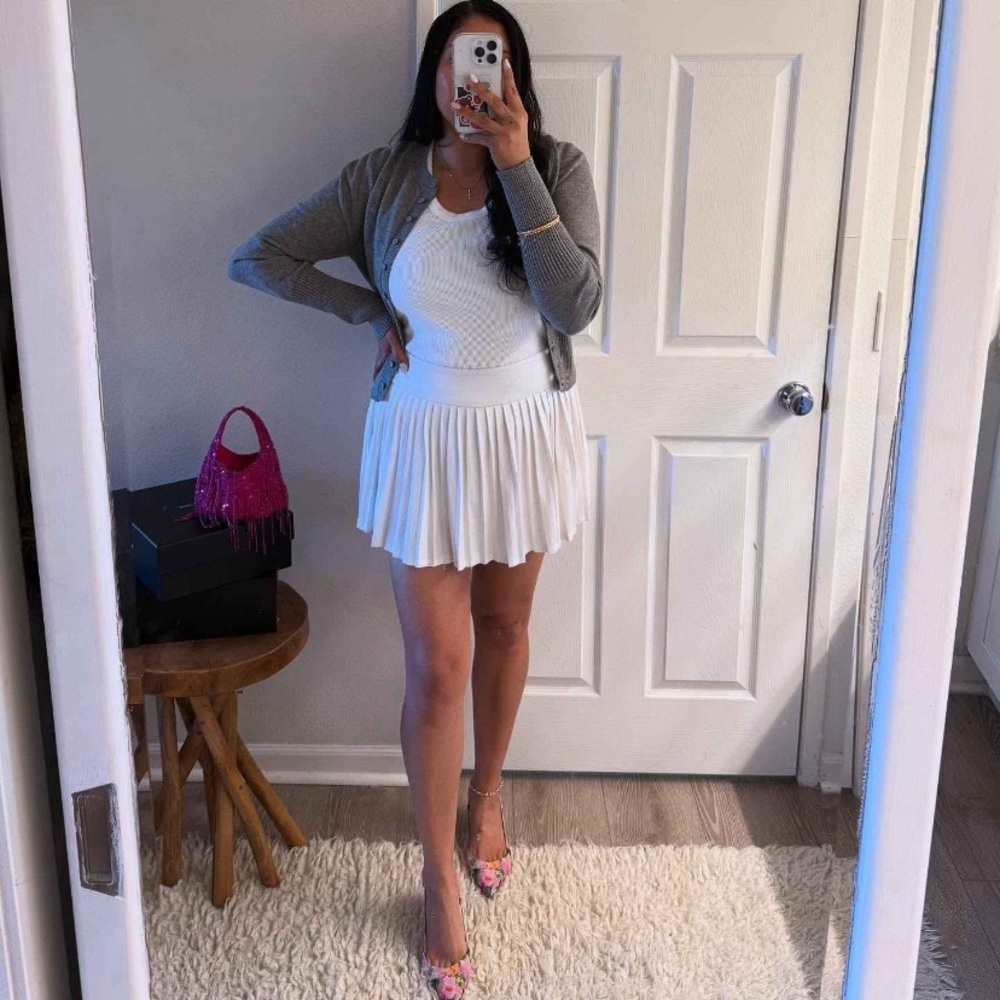 Pleated Skort - All In Motion White XL: Moisture Wicking Quick Dry 4-Way Stretch - Picture 4 of 8